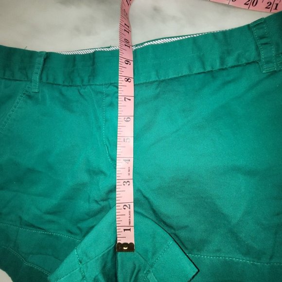 J Crew Women’s Chino Broken-In Shorts Mid-Rise Green Cotton Size 10 - Picture 4 of 6